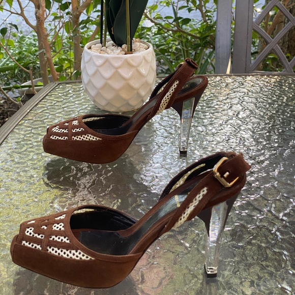 Fendi Brown Suede Peep Toe Mesh Clear Lucite Heels - Picture 13 of 16